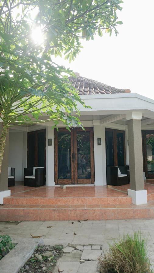 Villa Dende Lombok Tanjungkarang Екстериор снимка